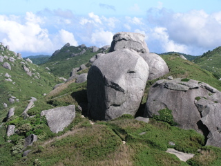 栗生岳